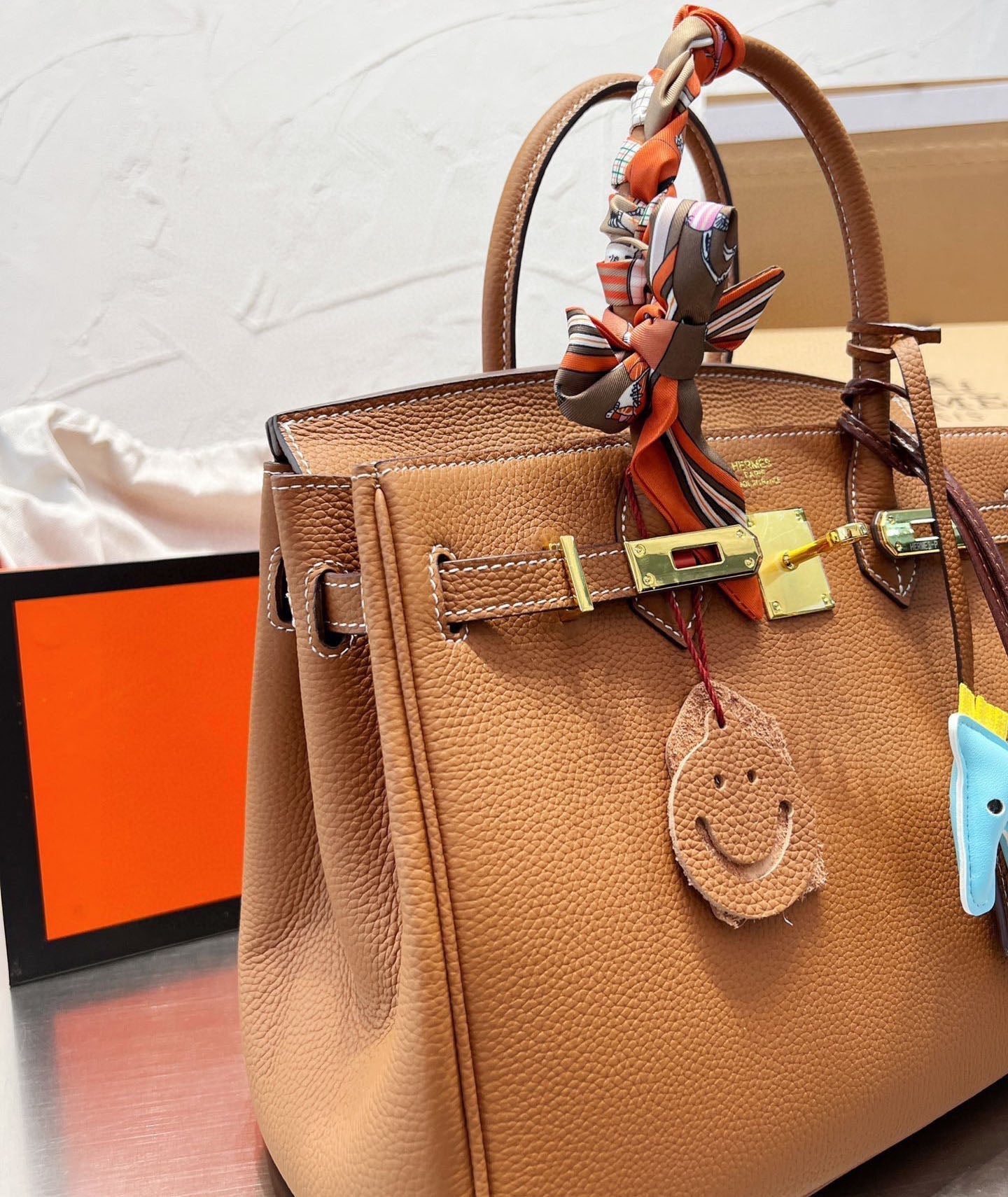 EN - New 1:1 rep  Bags HM 133