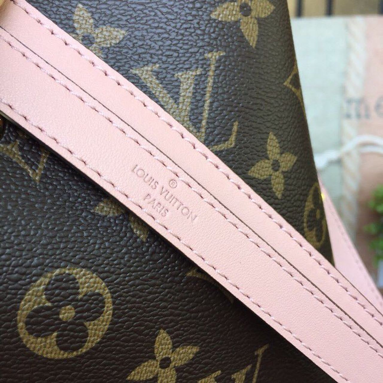 Top Quality NeoNoe MM Bucket Bag Monogram Canvas Rose Poudre Pink For Women, WoBags, Shoulder Bags 10.2in/26cm Top Quality M44022