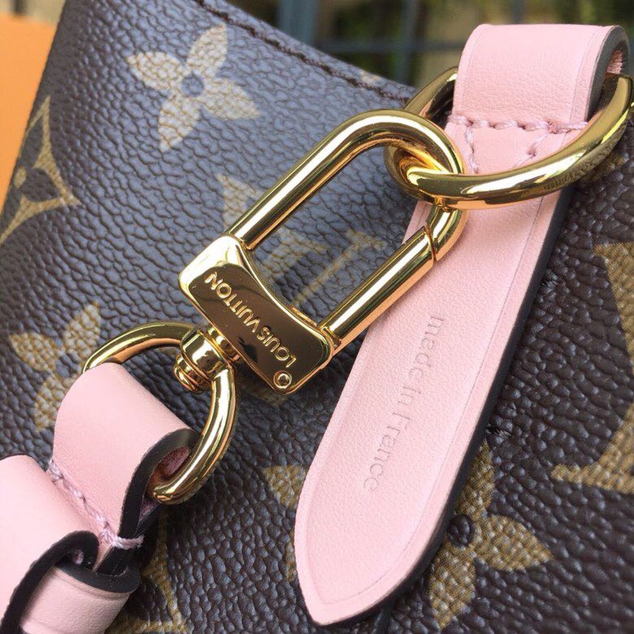Top Quality NeoNoe MM Bucket Bag Monogram Canvas Rose Poudre Pink For Women, WoBags, Shoulder Bags 10.2in/26cm Top Quality M44022