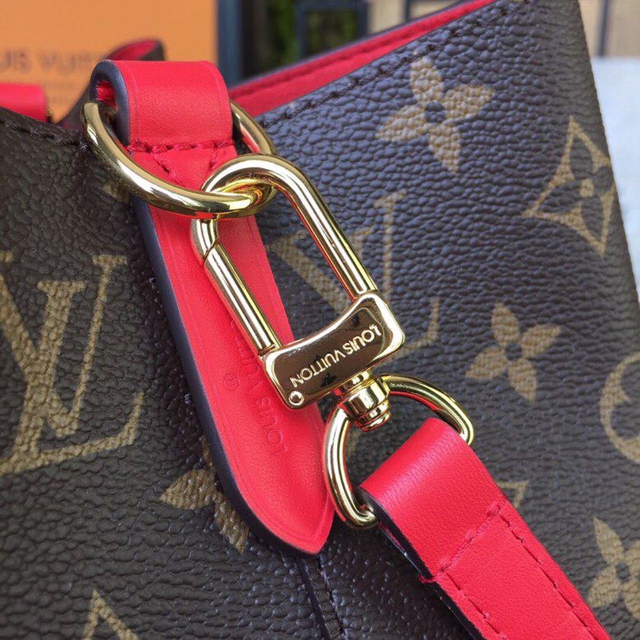 Top Quality NeoNoe MM Bucket Bag Monogram Canvas Coquelicot Red For Women, Womens Handbags, Shoulder And Crossbody Bags 10.2in/26cm Top Quality M44021