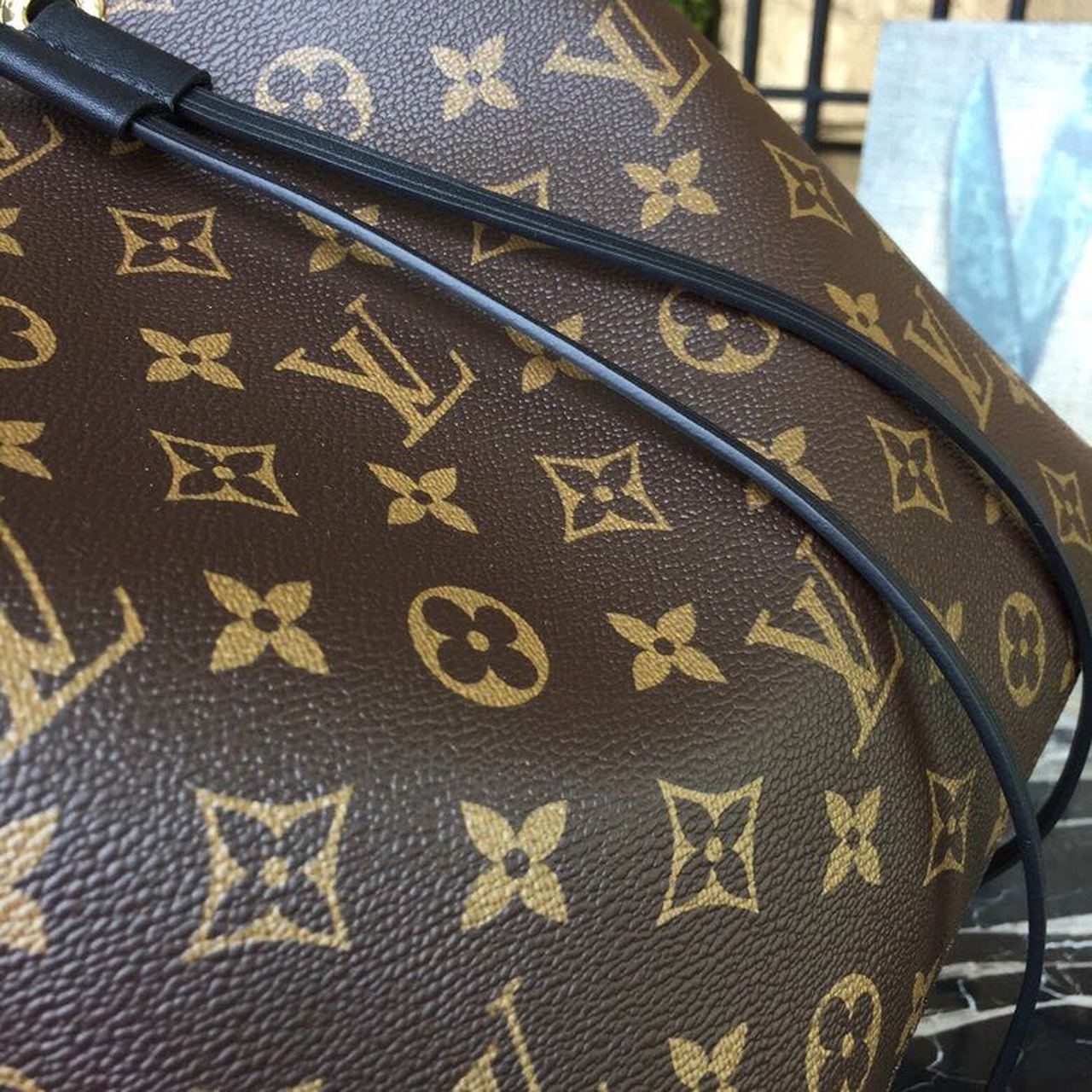 Top Quality NeoNoe MM Bucket Bag Monogram Canvas Black For Women, Womens Handbags, Shoulder And Crossbody Bags 10.2in/26cm Top Quality M44020
