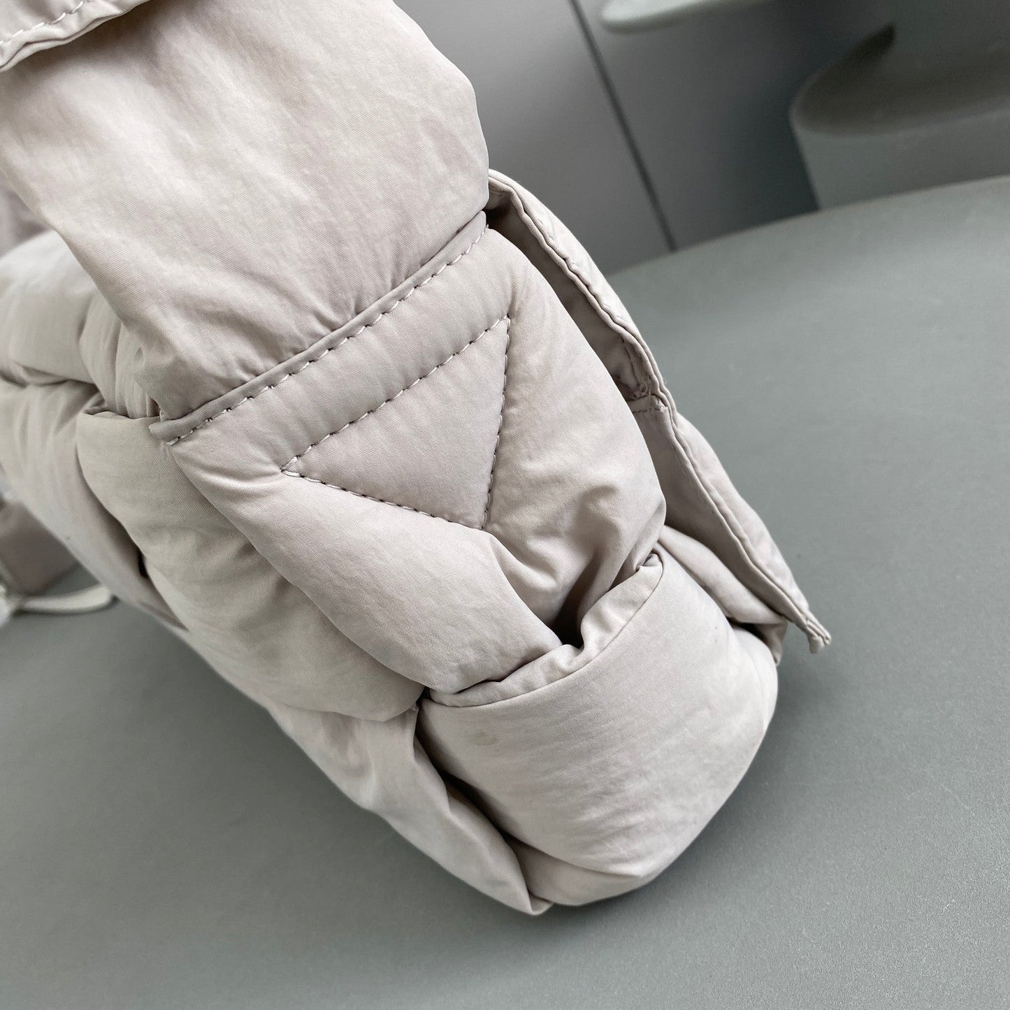 Top Quality Padded Tech Cassette Bag For Women 11.8in/30cm In Frost 628951VBO819532