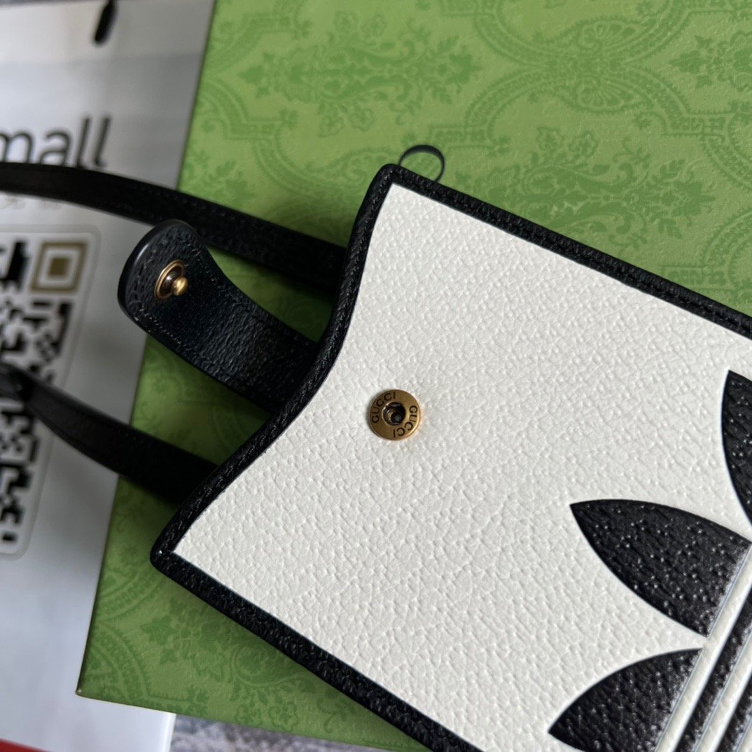 gg x Adidas Phone Case White For Women, Women’s Bags 7.3in/18cm gg‎