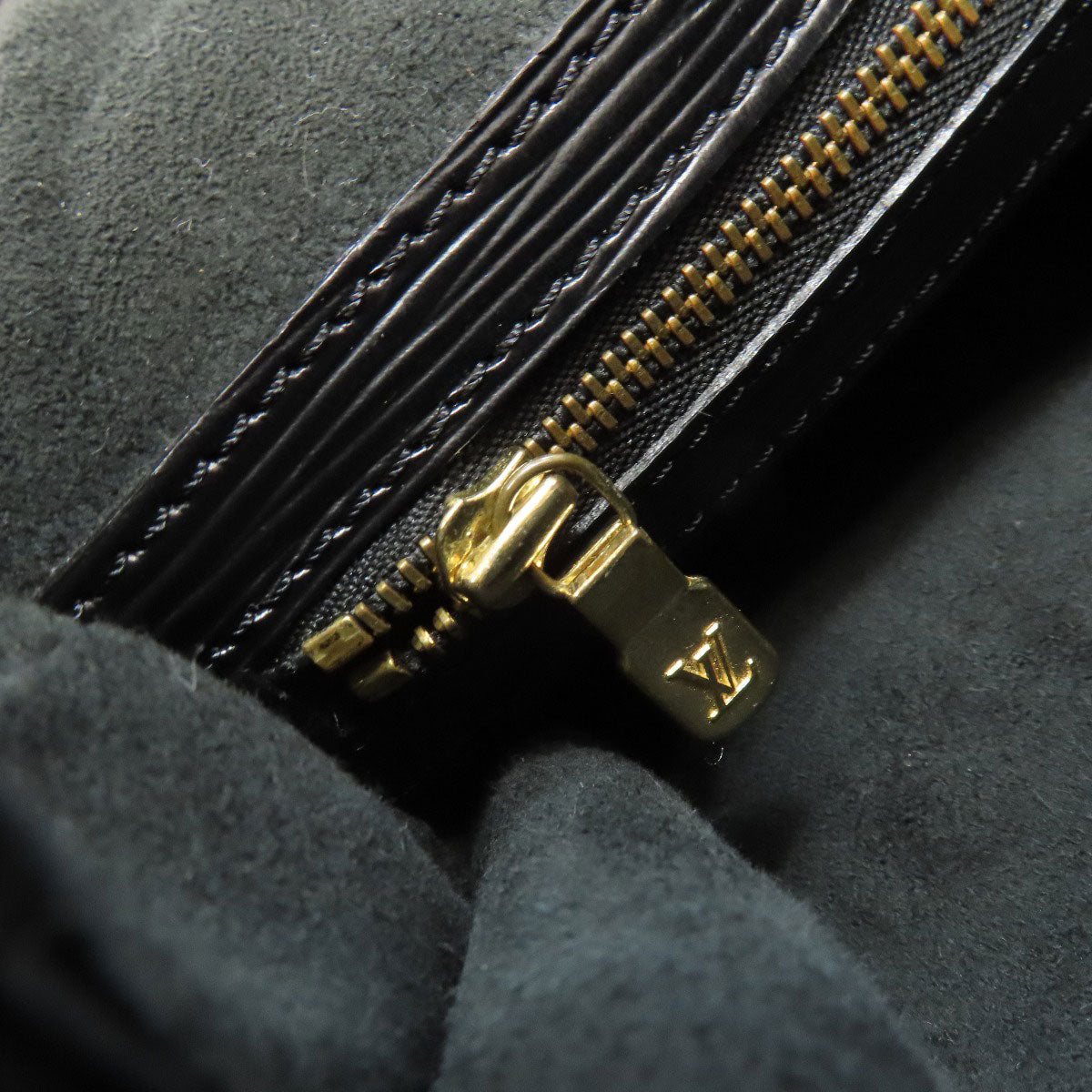 LOUIS VUITTON Backpack M43082 Epi black RandonneeGM Women  d