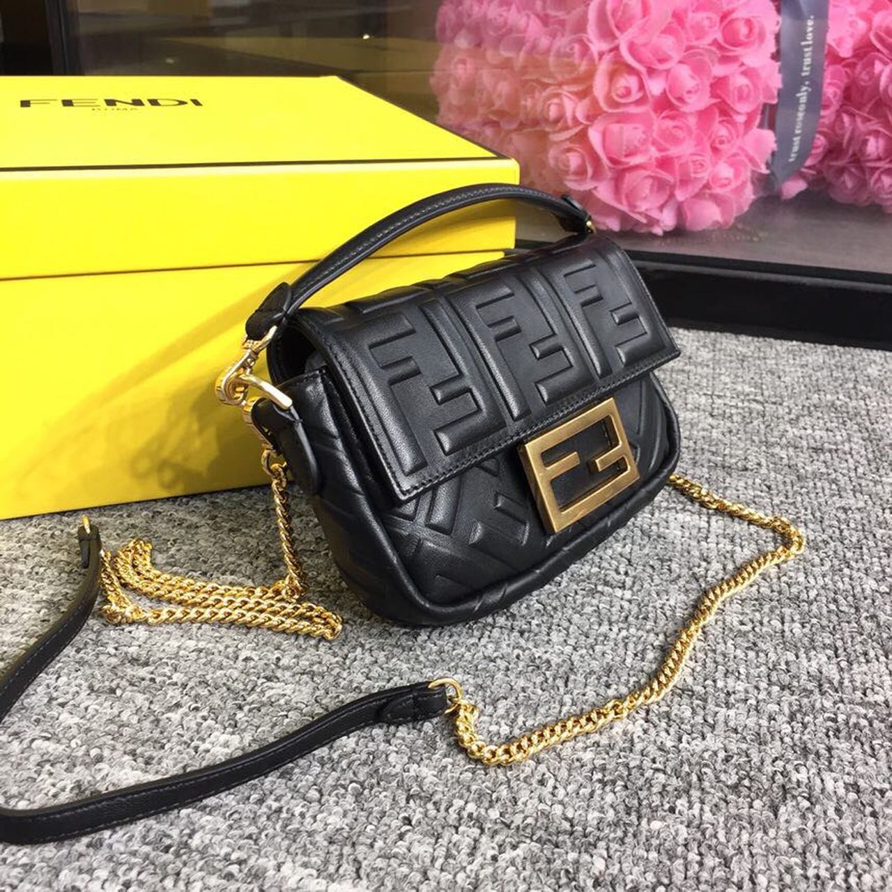 Top QualityTop Quality Baguette Nappa Black For Women, Women’s Handbags, Shoulder And Crossbody Bags 7in/19cm FF 8BS017A72VF15ZW