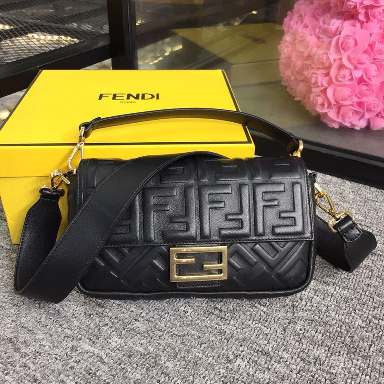 Top QualityTop Quality Baguette Nappa Black For Women, Women’s Handbags, Shoulder And Crossbody Bags 10in/27cm FF 8BR600A72VF15ZW