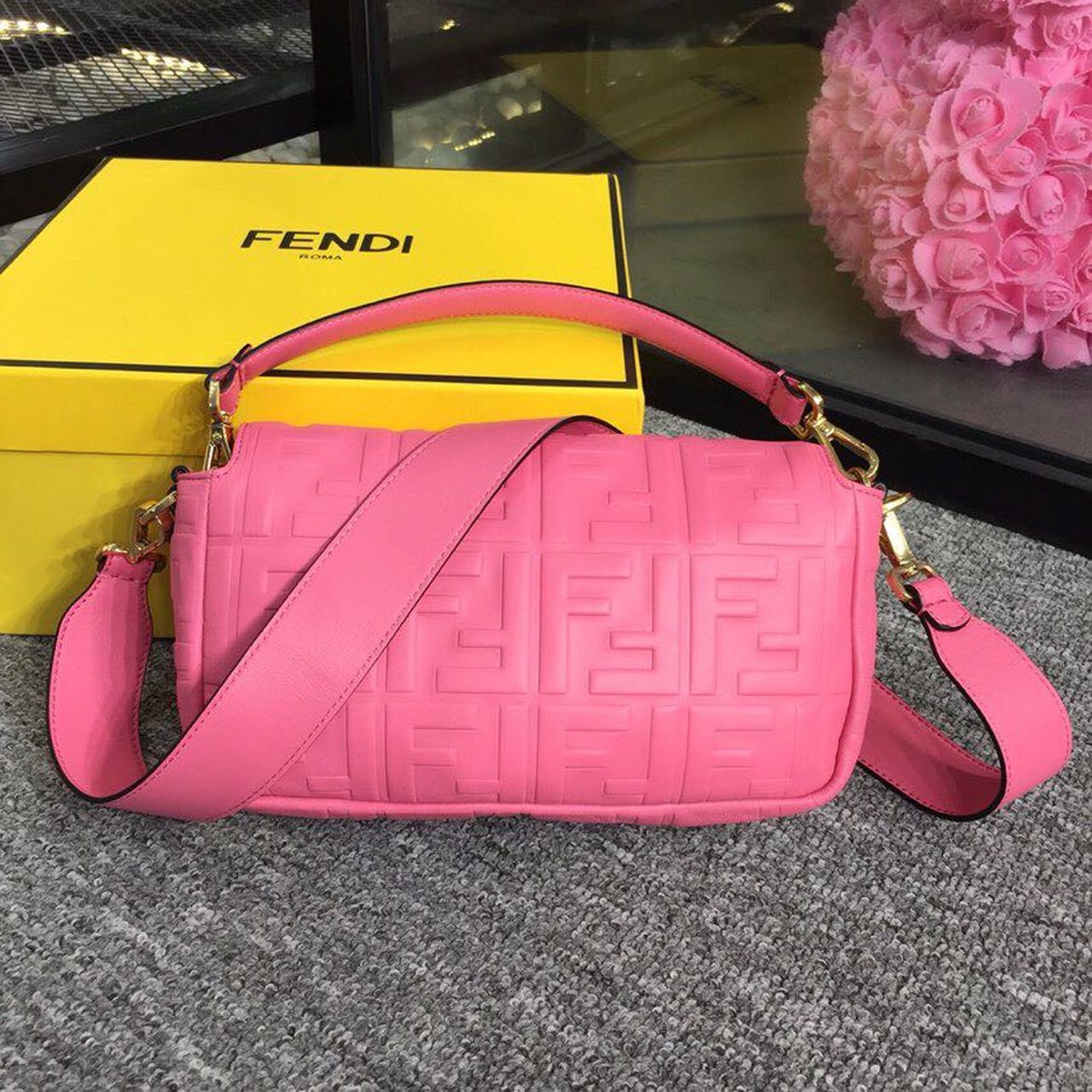 Top QualityTop Quality Baguette Nappa Pink For Women, Women’s Handbags, Shoulder And Crossbody Bags 10in/27cm FF 8BR600