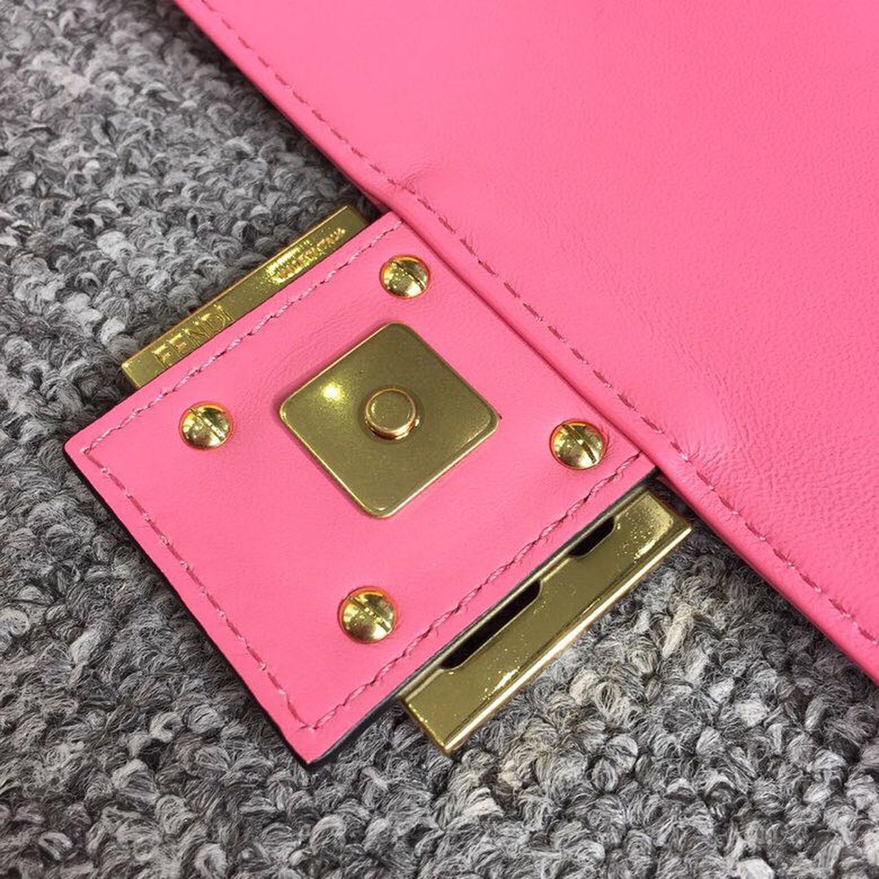 Top QualityTop Quality Baguette Nappa Pink For Women, Women’s Handbags, Shoulder And Crossbody Bags 10in/27cm FF 8BR600