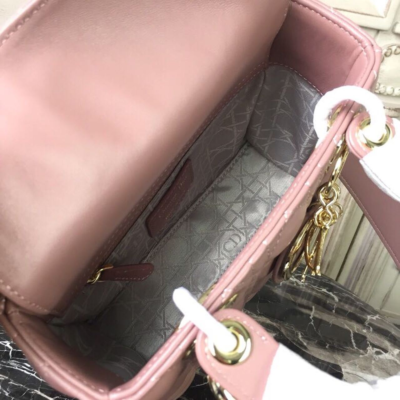 Top Quality MeTop Qualityum Lady Bag Gold Toned Hardware Dusty Pink For Women 20cm/8in CD