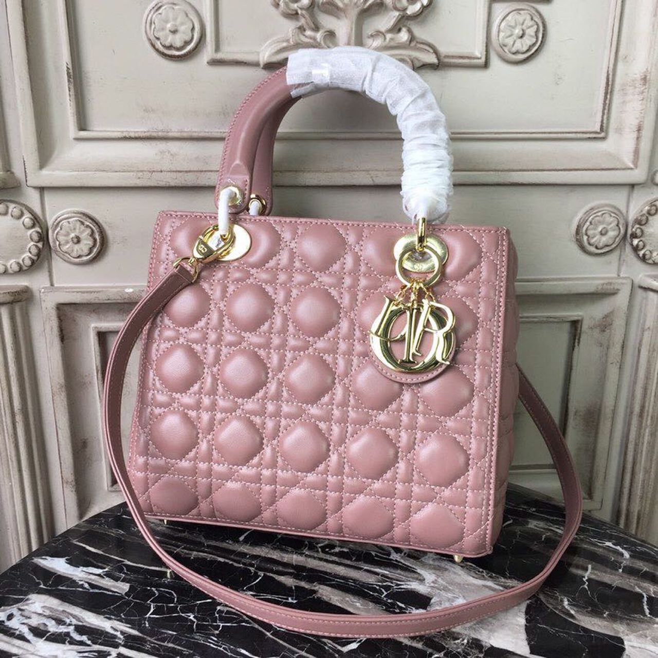 Top Quality MeTop Qualityum Lady Bag Gold Toned Hardware Dusty Pink For Women 24cm/9in CD