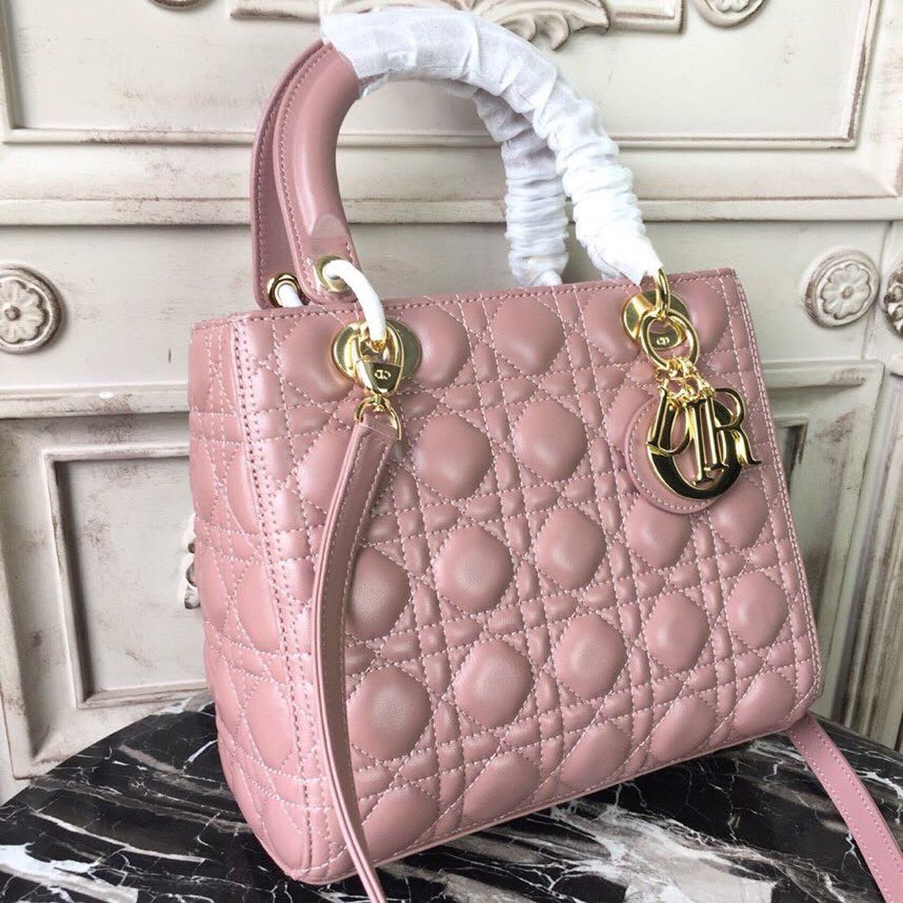 Top Quality MeTop Qualityum Lady Bag Gold Toned Hardware Dusty Pink For Women 24cm/9in CD