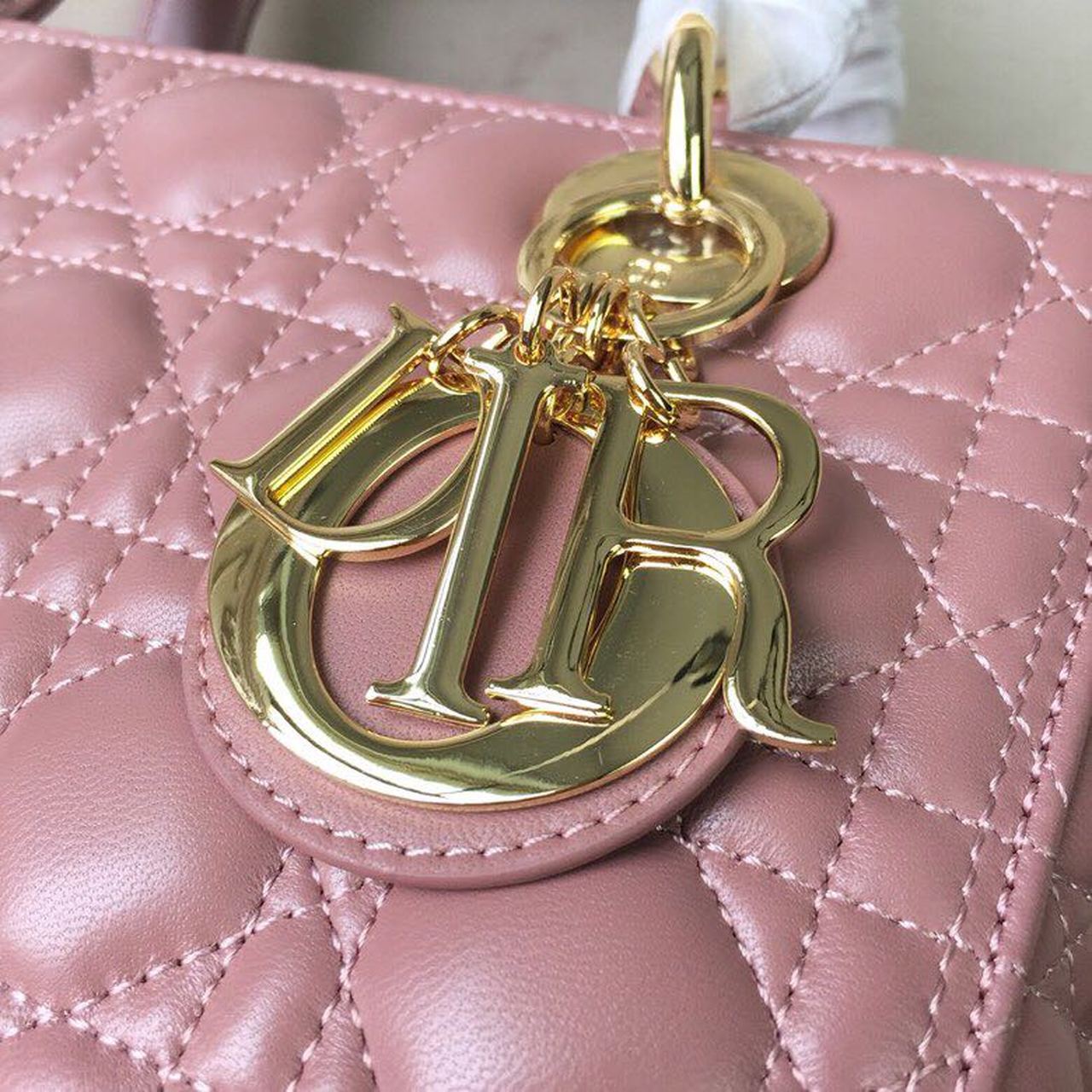 Top Quality MeTop Qualityum Lady Bag Gold Toned Hardware Dusty Pink For Women 24cm/9in CD