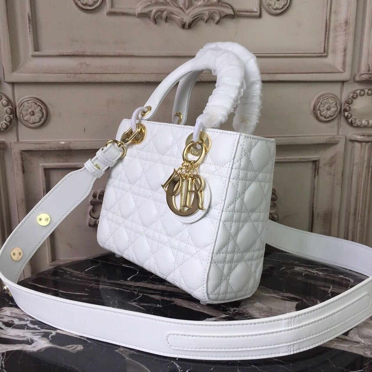 Top Quality Small Lady Bag Gold Toned Hardware White For Women 20cm/8in CD M0538OCAL_M030
