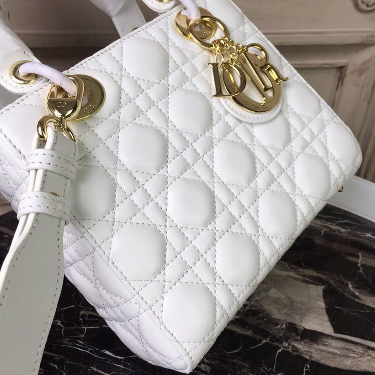 Top Quality Small Lady Bag Gold Toned Hardware White For Women 20cm/8in CD M0538OCAL_M030