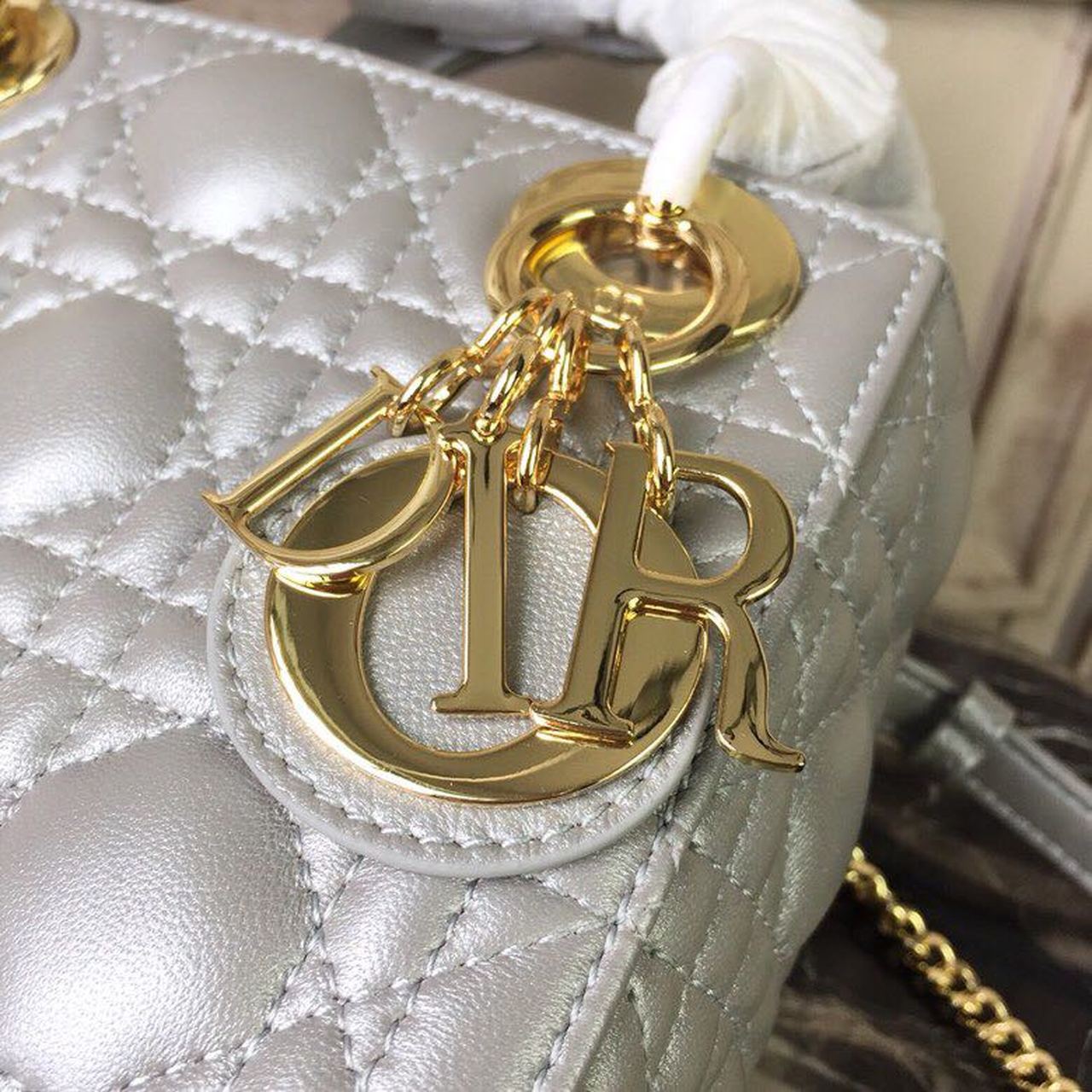 Top Quality Mini Lady Bag SiTop Qualityer with Chain Gold Toned Hardware For Women 6.5in/17cm CD