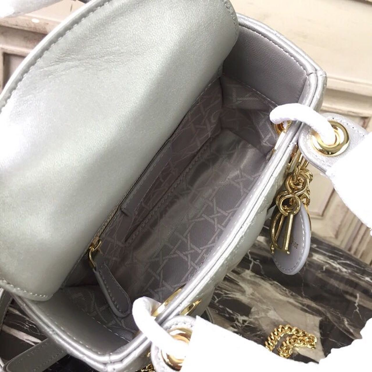Top Quality Mini Lady Bag SiTop Qualityer with Chain Gold Toned Hardware For Women 6.5in/17cm CD
