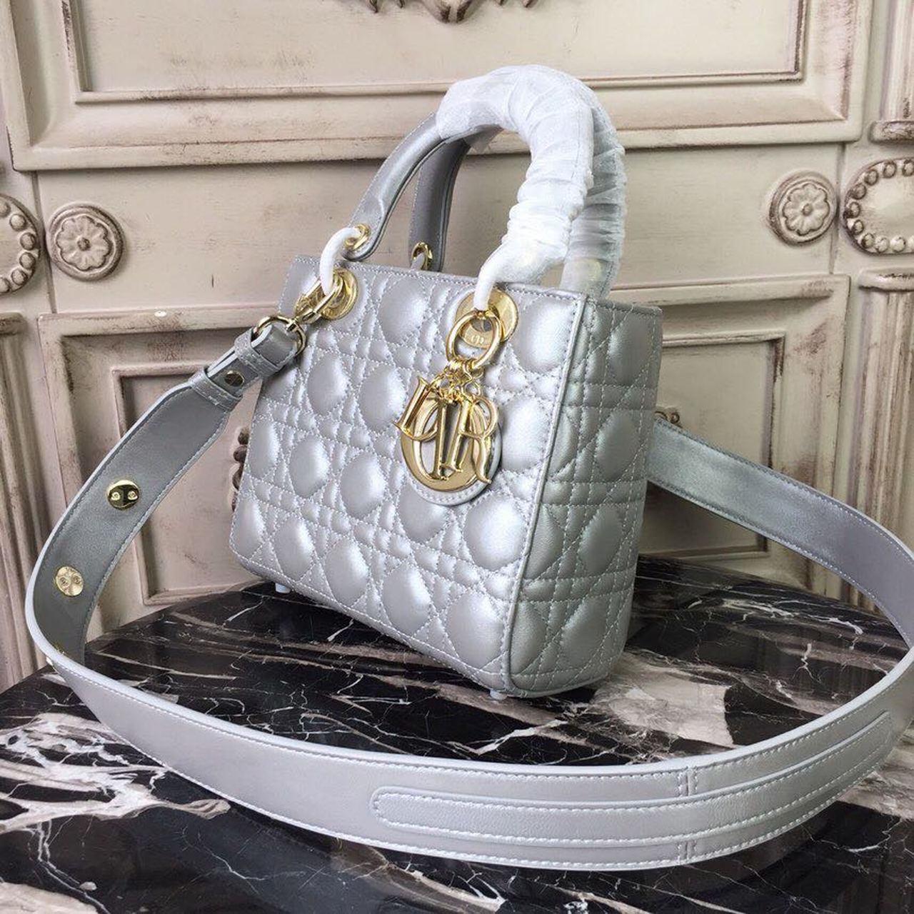 Top Quality Small Lady Bag Gold Toned Hardware Pearl Silver White For Women 8in/20cm CD