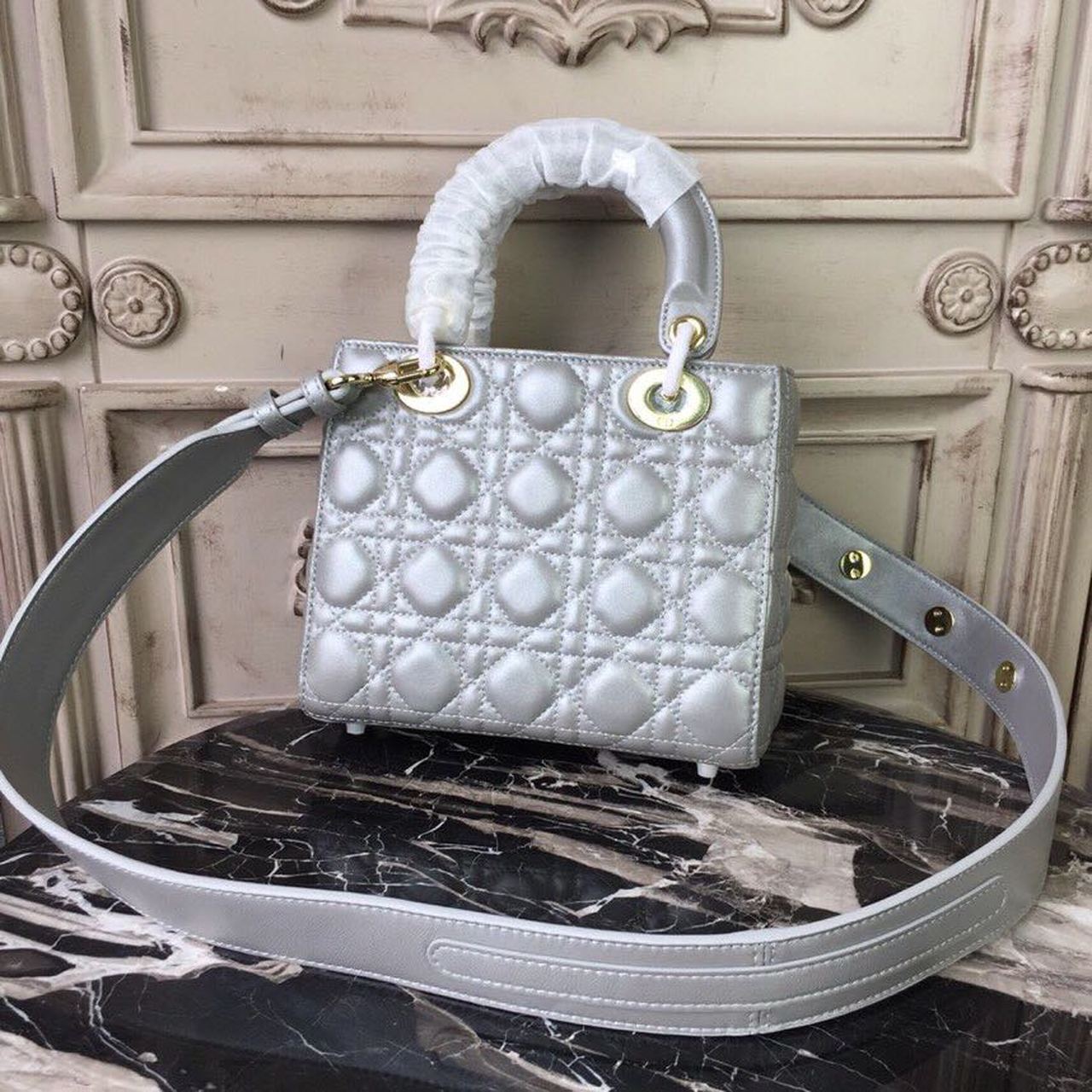 Top Quality Small Lady Bag Gold Toned Hardware Pearl Silver White For Women 8in/20cm CD