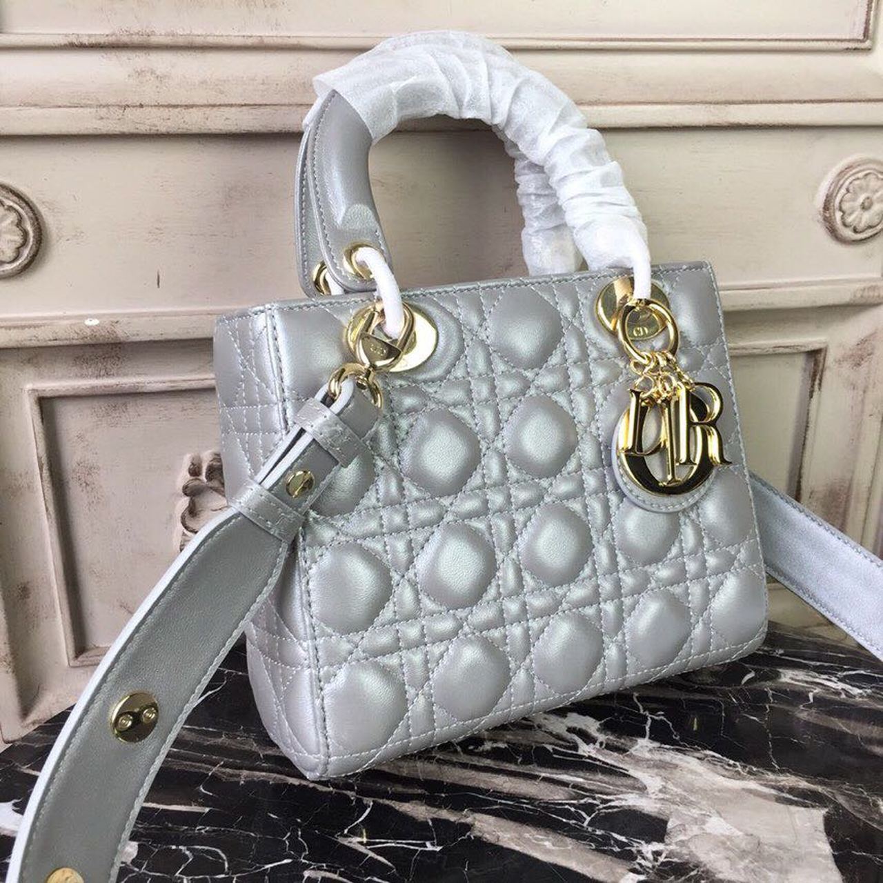 Top Quality Small Lady Bag Gold Toned Hardware Pearl Silver White For Women 8in/20cm CD