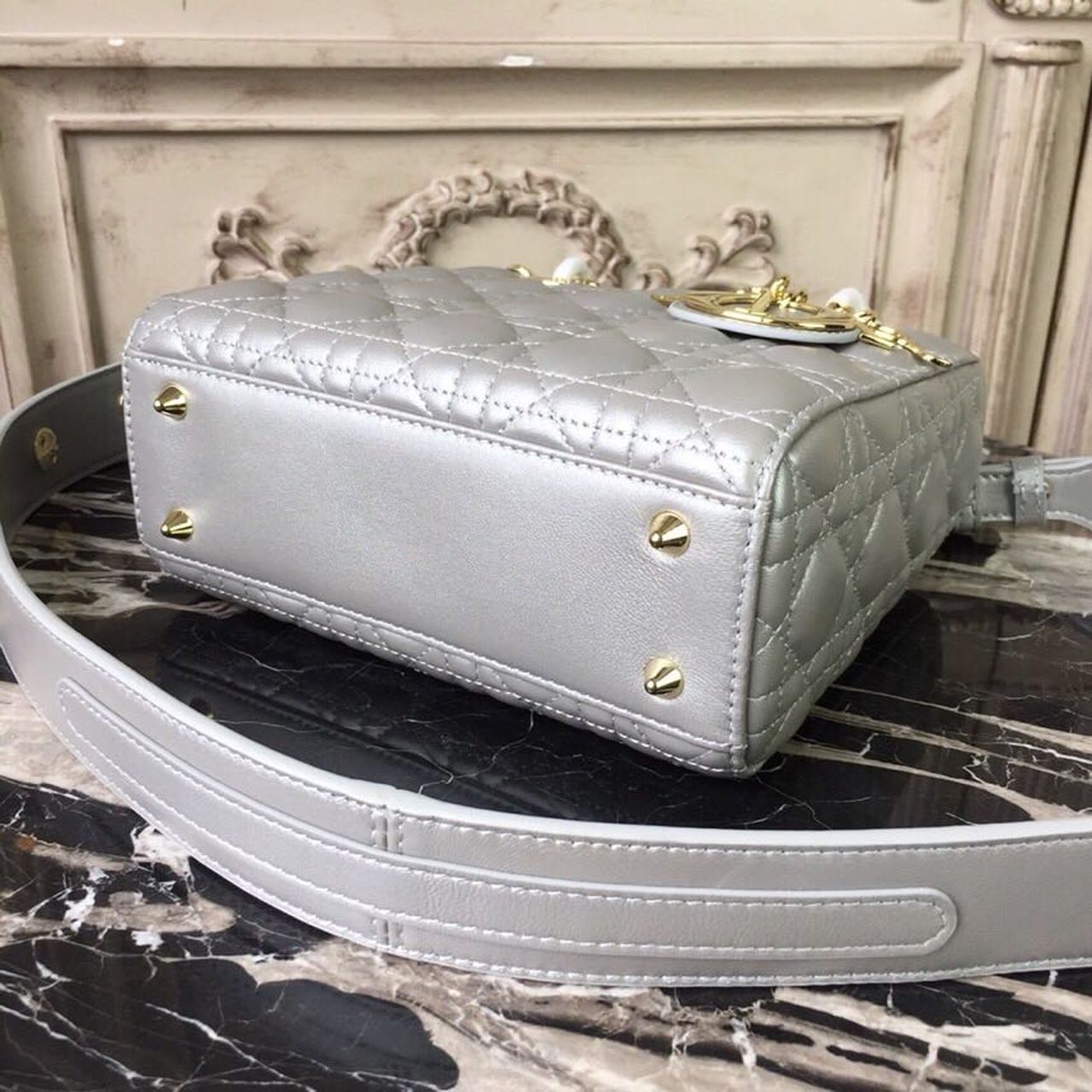 Top Quality Small Lady Bag Gold Toned Hardware Pearl Silver White For Women 8in/20cm CD