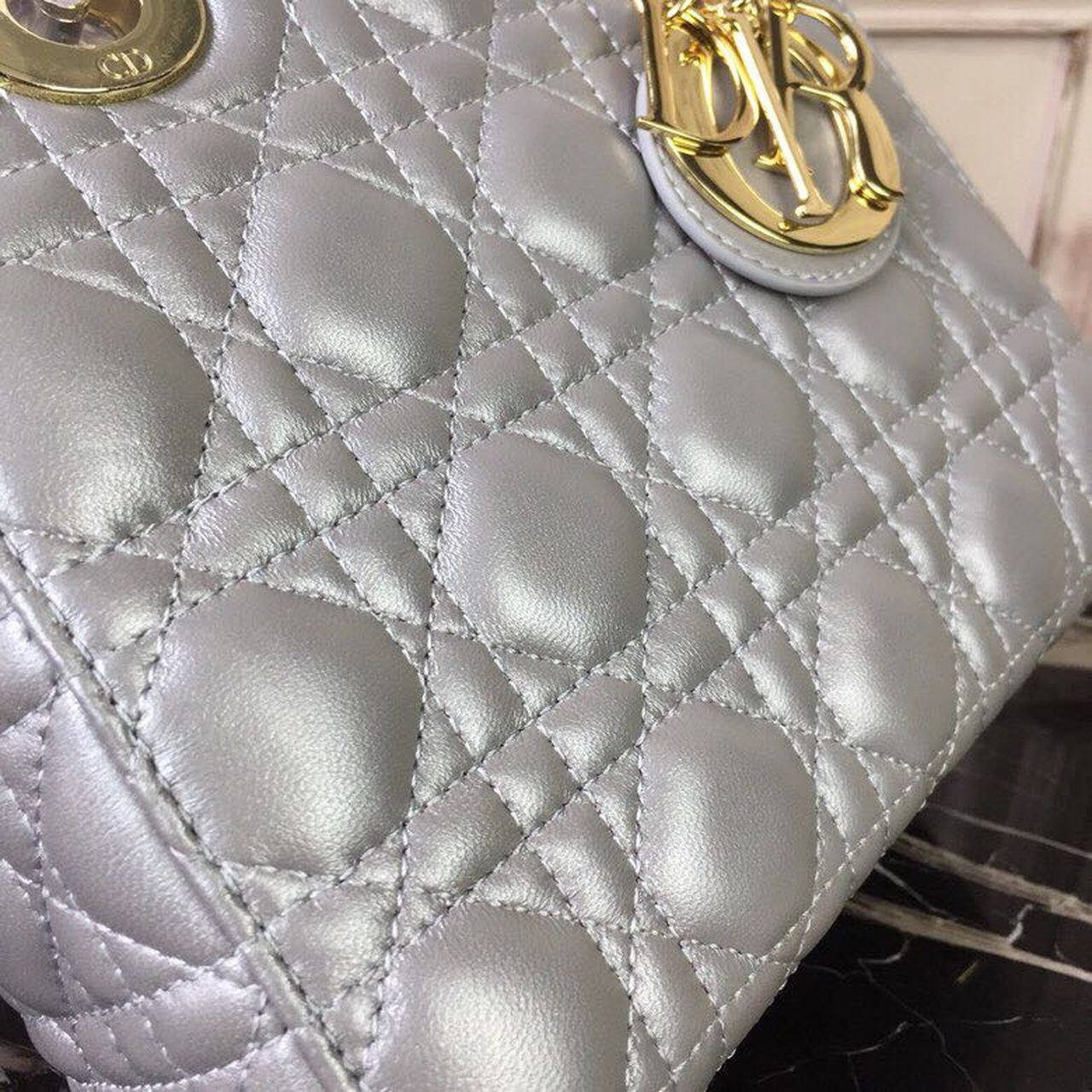Top Quality Small Lady Bag Gold Toned Hardware Pearl Silver White For Women 8in/20cm CD