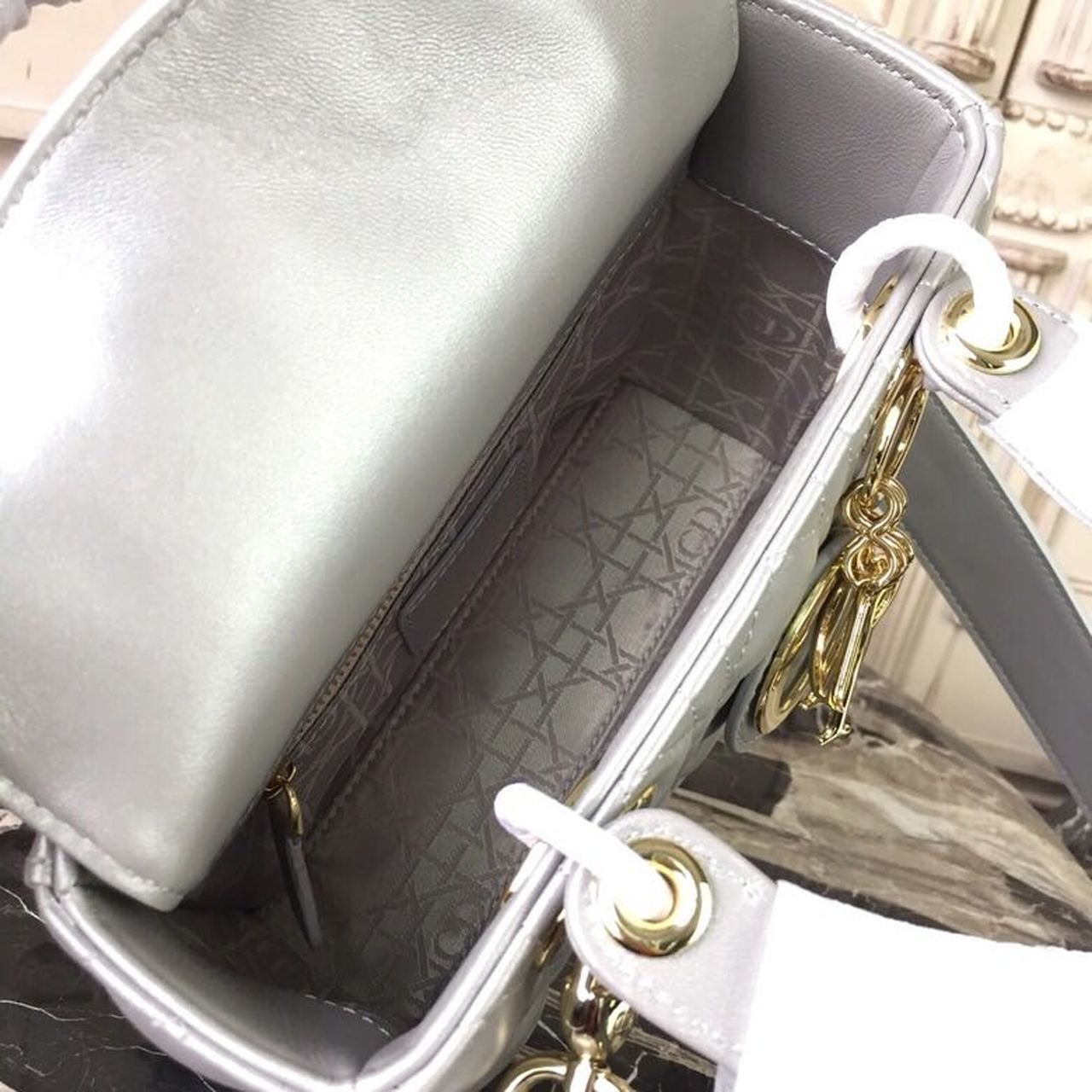 Top Quality Small Lady Bag Gold Toned Hardware Pearl Silver White For Women 8in/20cm CD