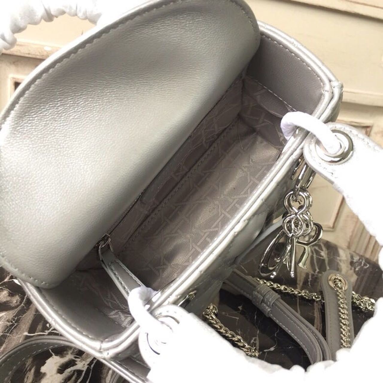 Top Quality Mini Lady Bag with Chain SiTop Qualityer Hardware Spring/Summer Collection, Pearl Gold, For Women Women’s Handbags, 18cm CD