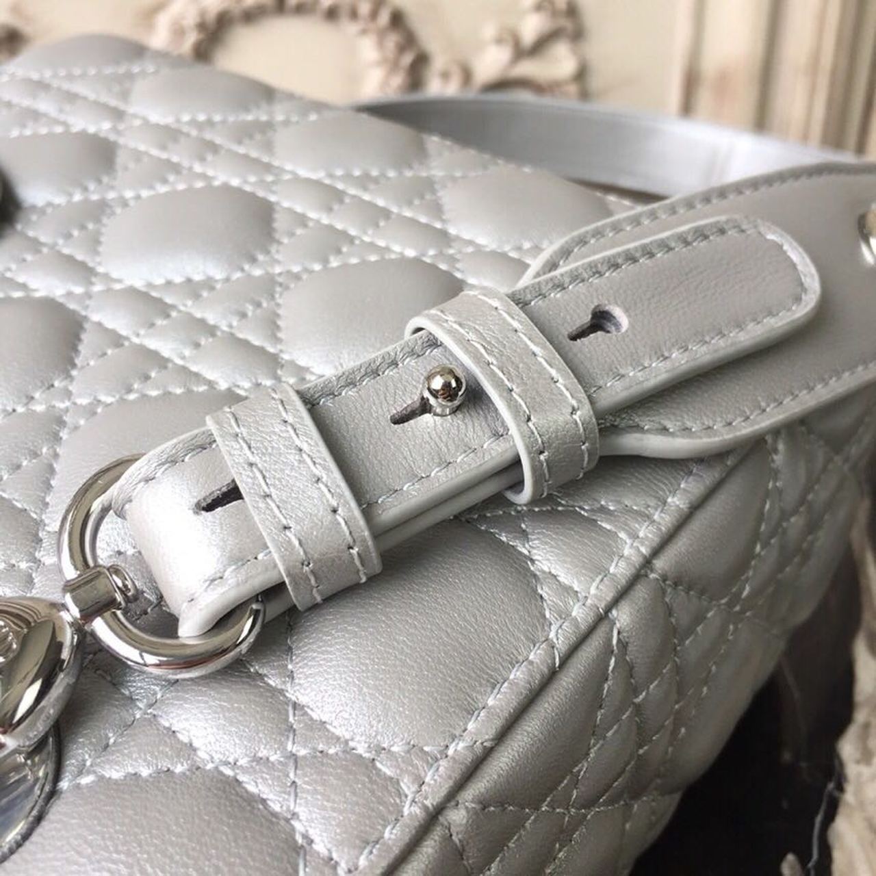Top Quality Small Opaline Gray Pearlescent Cannage Lady Bag Hardware Pearl SiTop Qualityer For Women 8in/20cm CD
