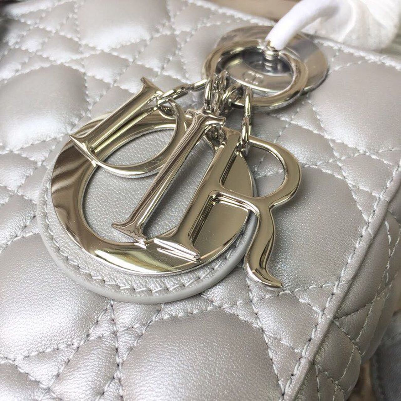 Top Quality Small Opaline Gray Pearlescent Cannage Lady Bag Hardware Pearl SiTop Qualityer For Women 8in/20cm CD