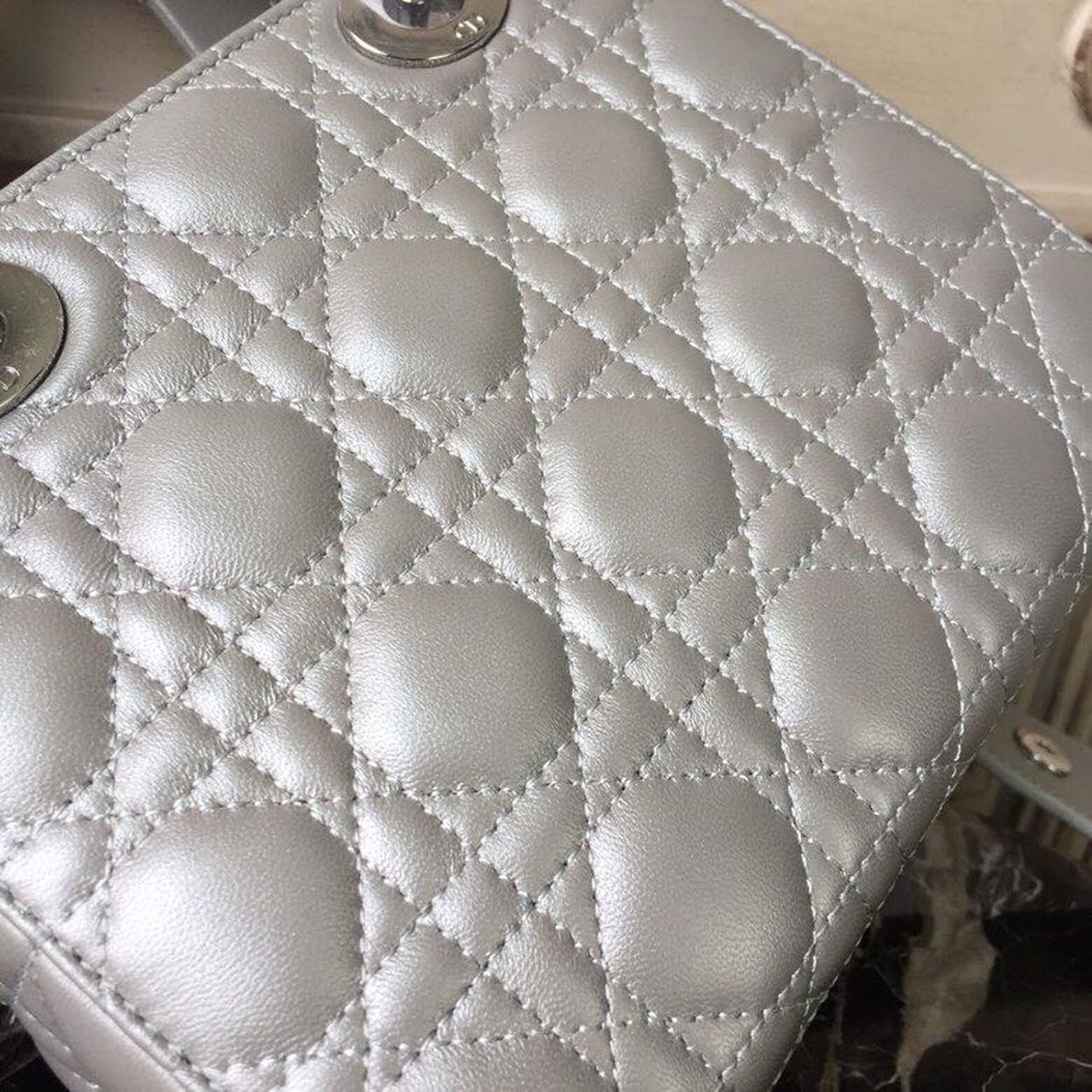 Top Quality Small Opaline Gray Pearlescent Cannage Lady Bag Hardware Pearl SiTop Qualityer For Women 8in/20cm CD