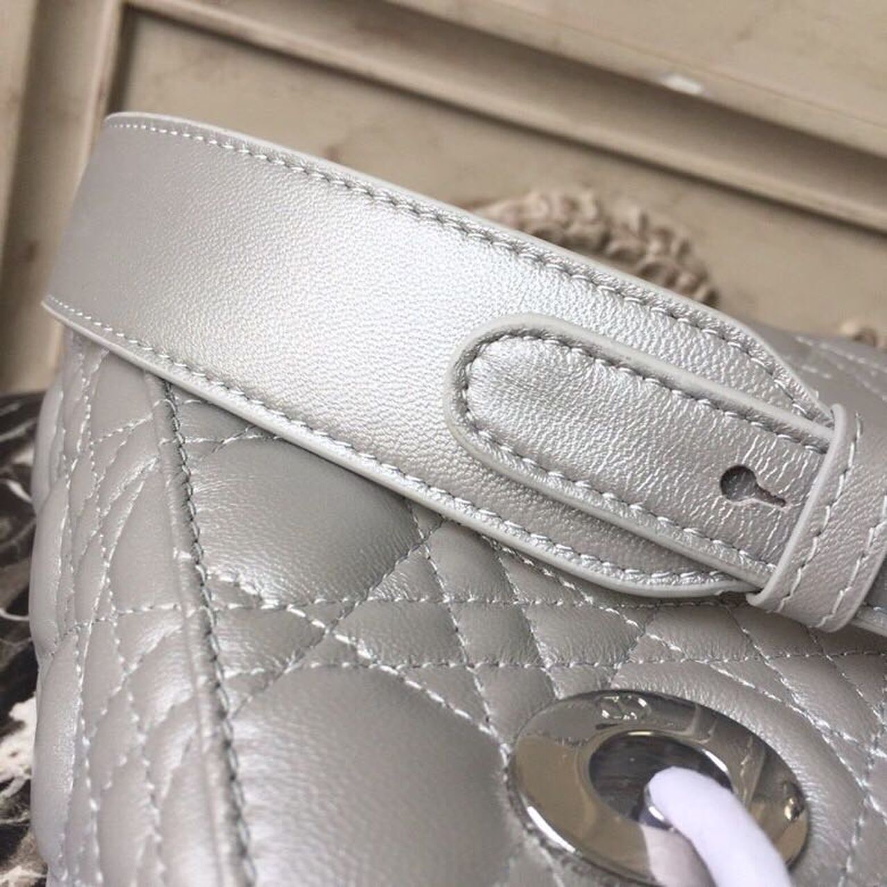 Top Quality Small Opaline Gray Pearlescent Cannage Lady Bag Hardware Pearl SiTop Qualityer For Women 8in/20cm CD