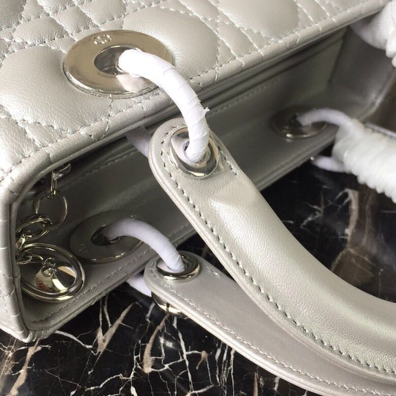 Top Quality MeTop Qualityum Opaline Gray PearlesTop Qualitynt Cannage Lady Bag Hardware Pearl Gold For Women 9.5in/24cm CD
