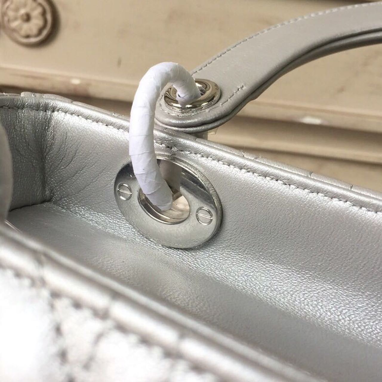 Top Quality MeTop Qualityum Opaline Gray PearlesTop Qualitynt Cannage Lady Bag Hardware Pearl Gold For Women 9.5in/24cm CD