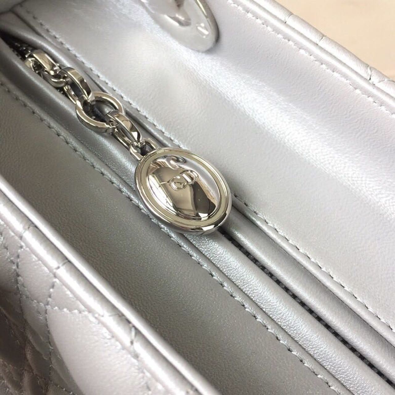 Top Quality MeTop Qualityum Opaline Gray PearlesTop Qualitynt Cannage Lady Bag Hardware Pearl Gold For Women 9.5in/24cm CD