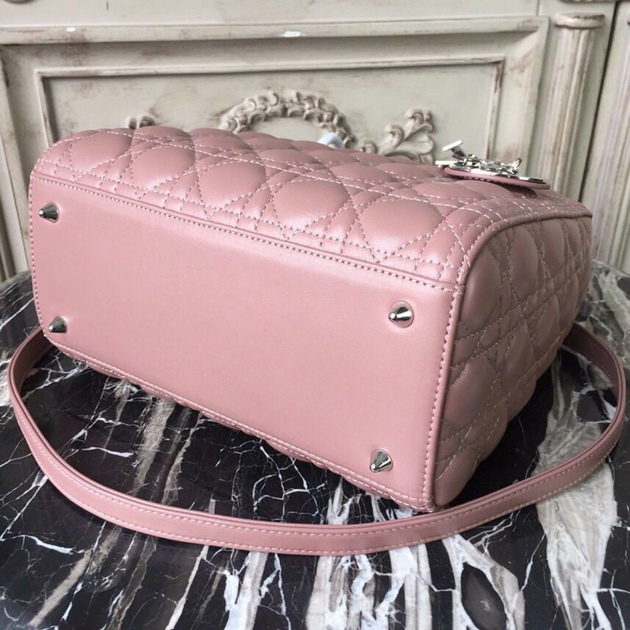 Top Quality MeTop Qualityum Lady Bag Dusty Pink SiTop Qualityer Hardware For Women 24cm/9.5in CD