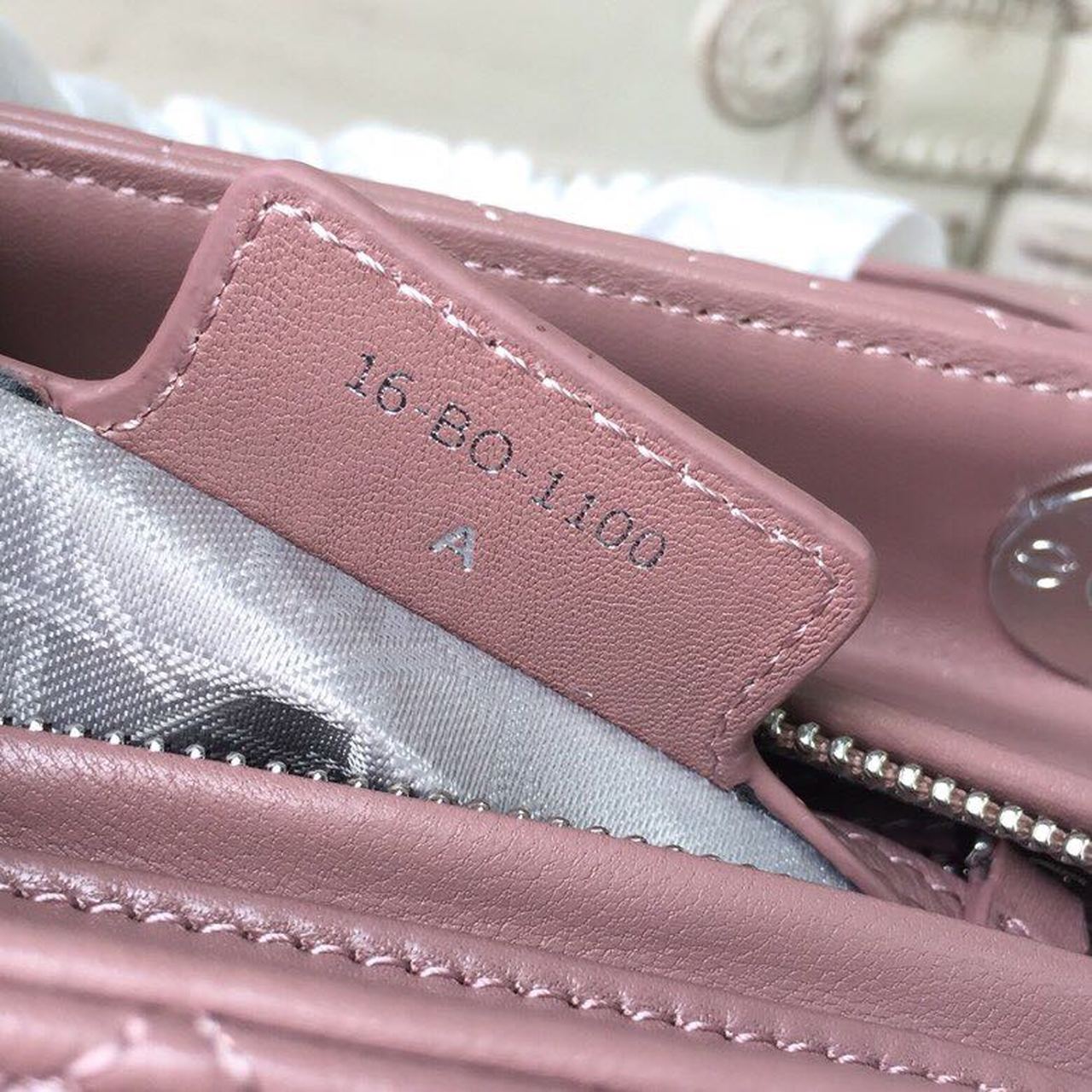Top Quality MeTop Qualityum Lady Bag Dusty Pink SiTop Qualityer Hardware For Women 24cm/9.5in CD