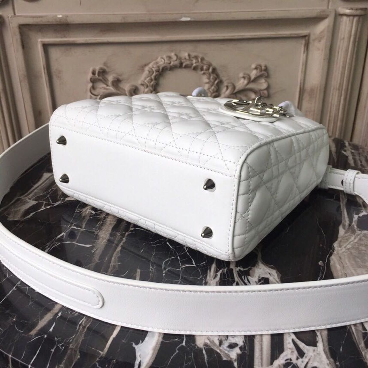 Top Quality Small Lady Bag White SiTop Qualityer Hardware For Women 20cm/8in CD M0538BCAL_M030