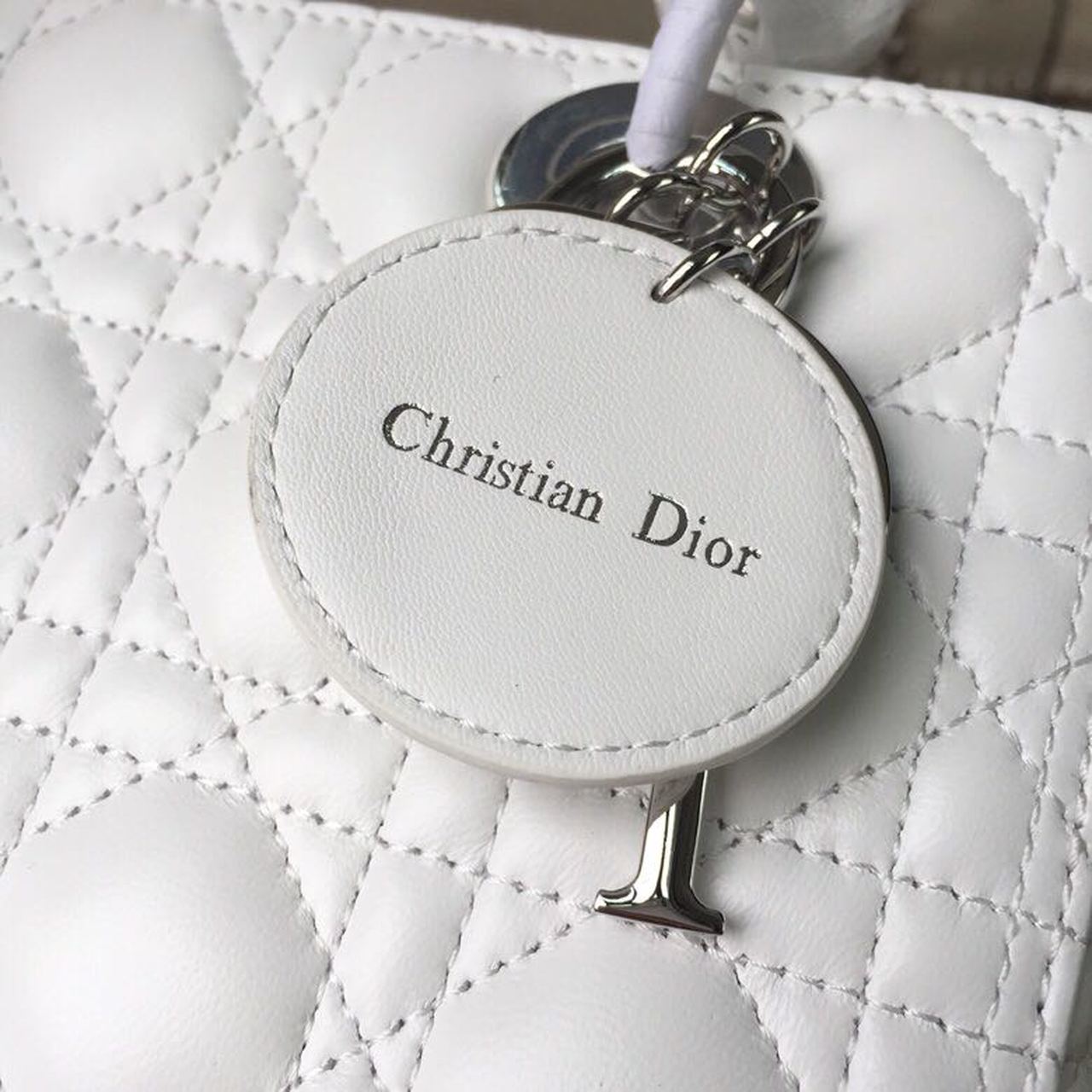 Top Quality MeTop Qualityum Lady Bag White SiTop Qualityer Hardware For Women 24cm/9in CD M0565BNGE_M030