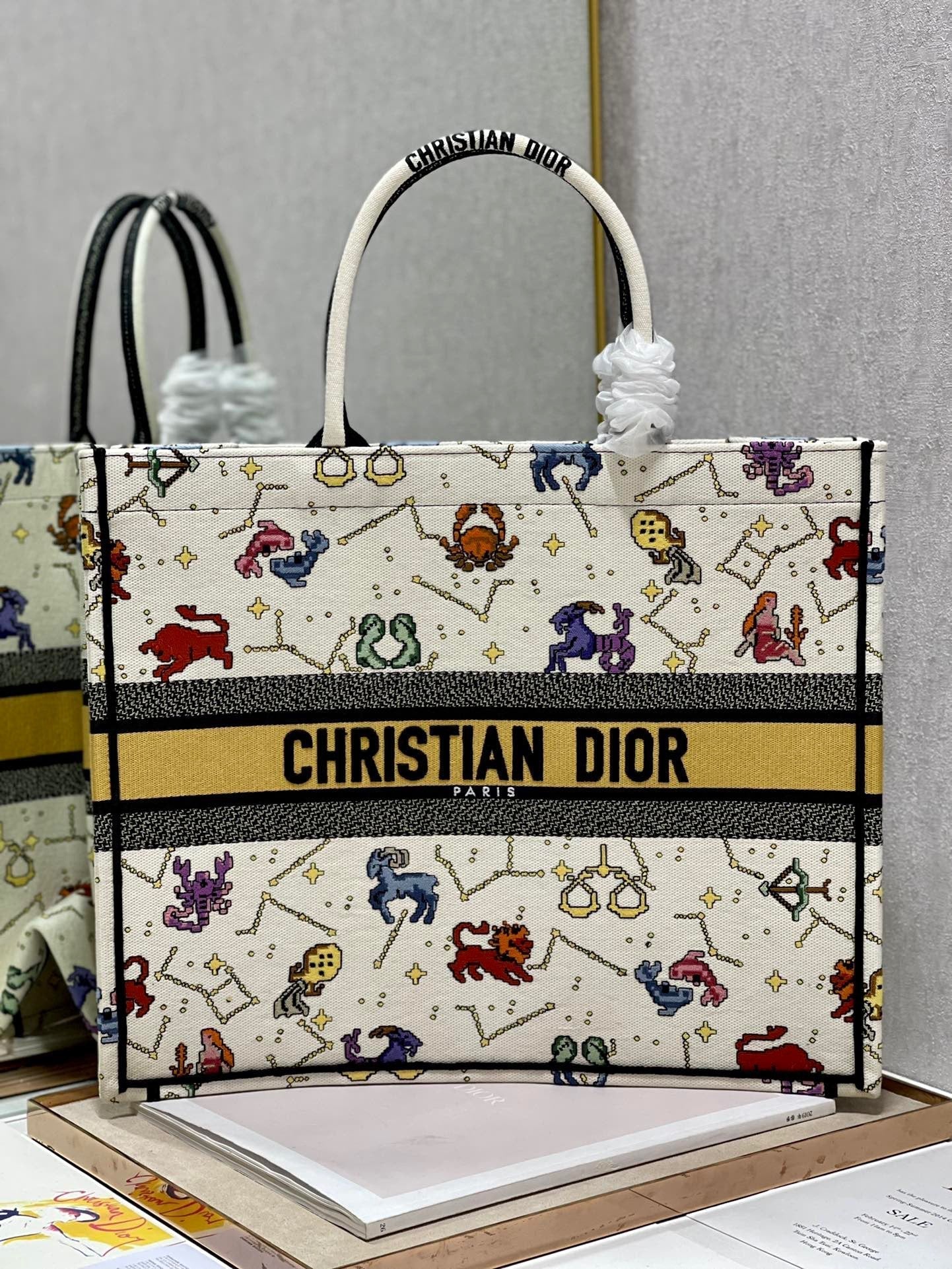 Top Quality Large Book Tote White, For Women, Womens Handbags 16.5in/42cm CD M1286ZRTY_M941