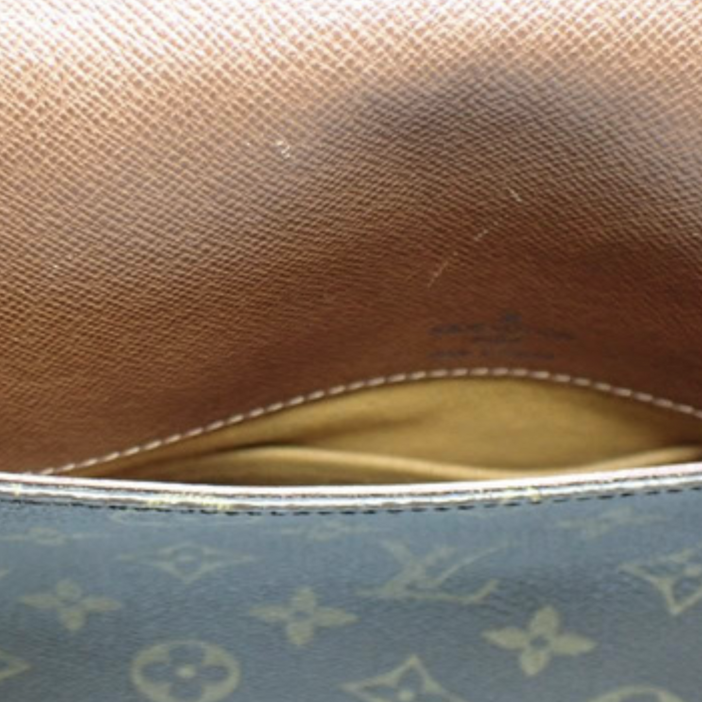 Louis Vuitton Brown Canvas M tte handbag bag