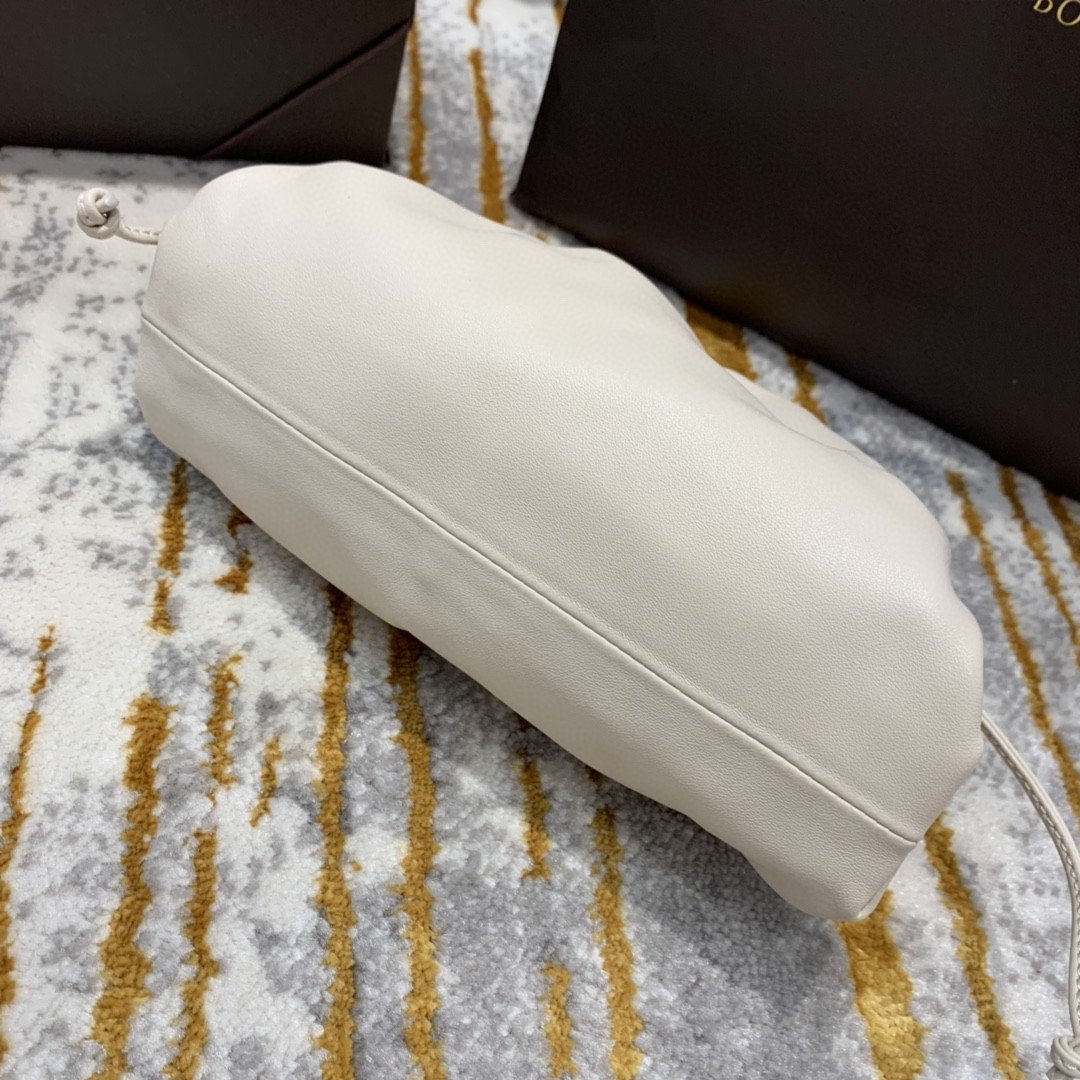 Top Quality Mini Pouch For Women 8.6in/22cm In Chalk 585852VCP409646