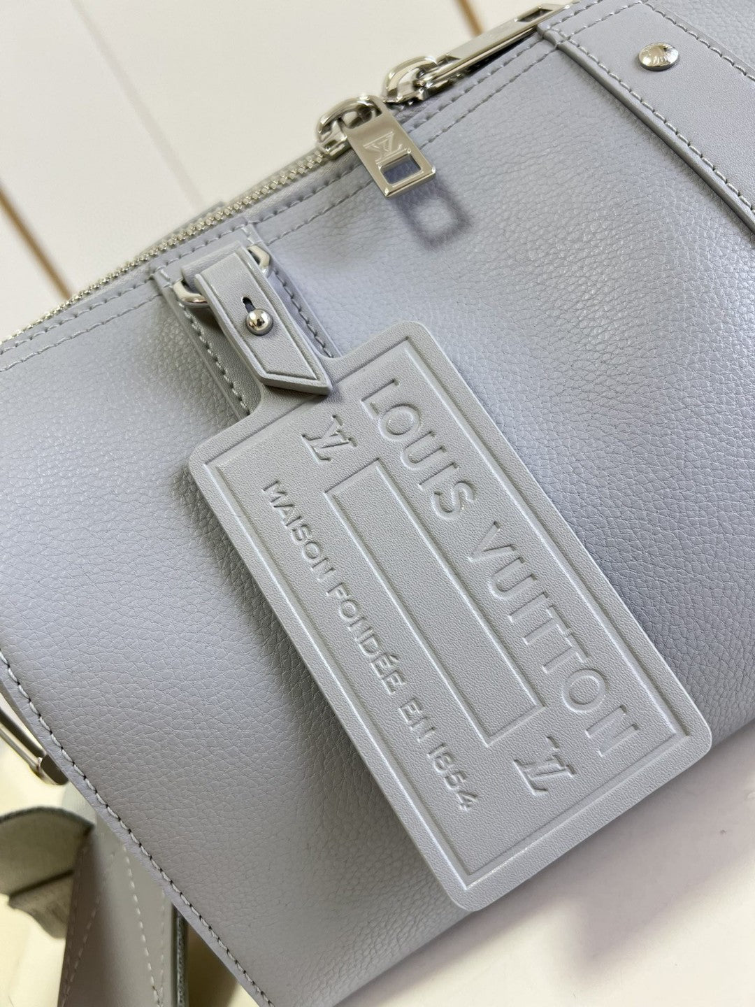 Top Quality City Keepall Grey Aerogram For Women, WoBags, Crossbody Bags 10.6in/27cm Top Quality M59328