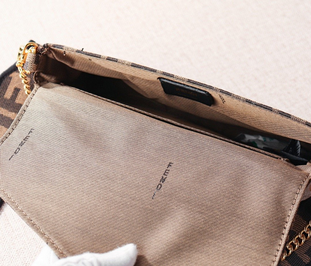 EN - New 1:1 rep  Bags FEI 068