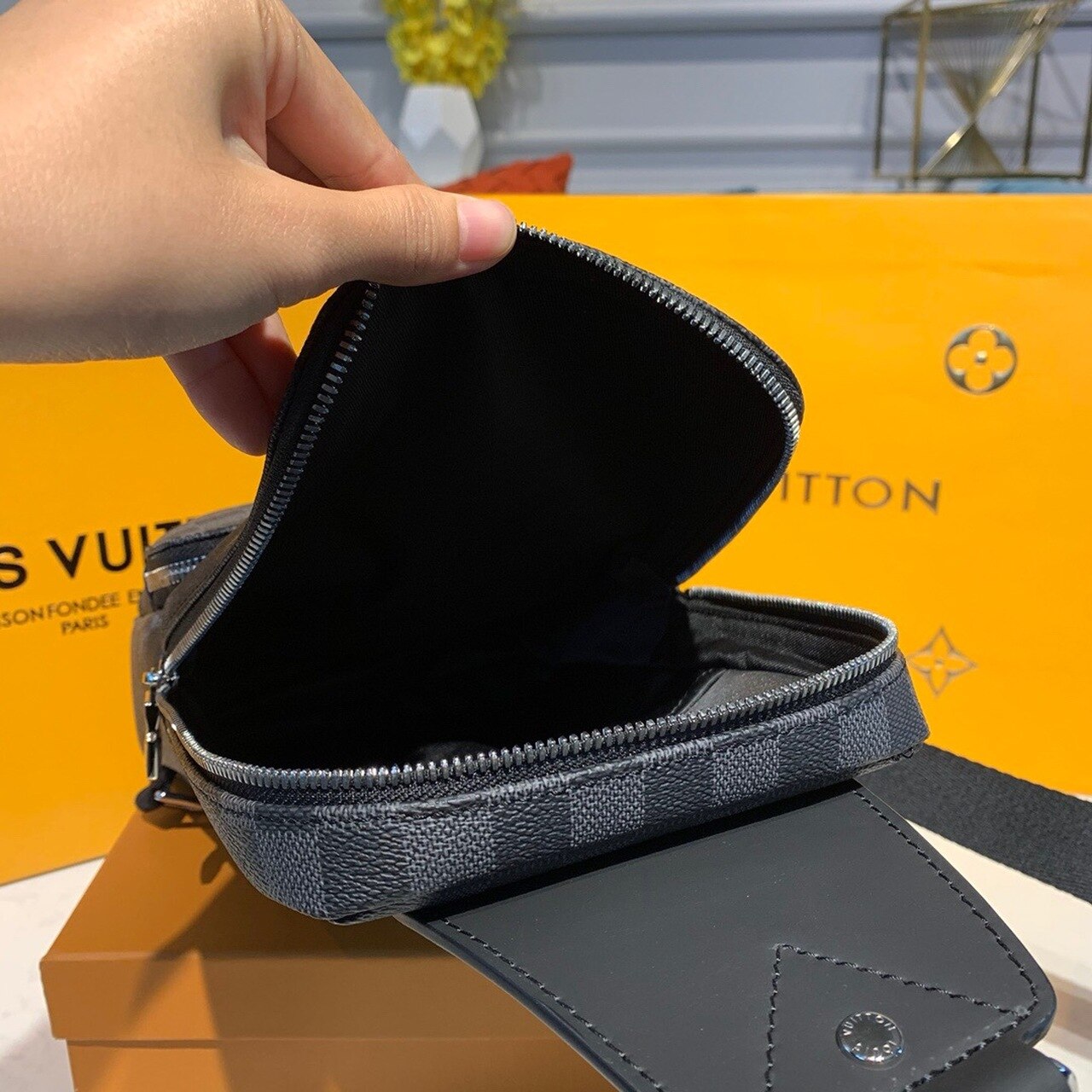 Top Quality Avenue Sling Bag 32cm Damier Graphite Canvas Spring/Summer Collection M41719, Black
