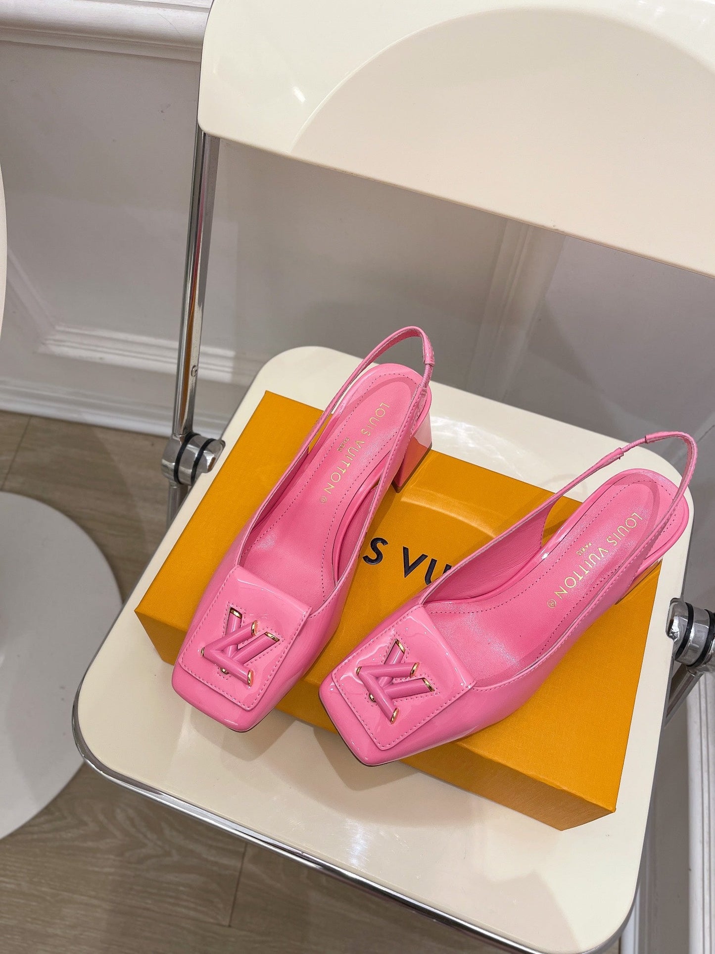 New 1:1 rep LUV High Heel Shoes 029
