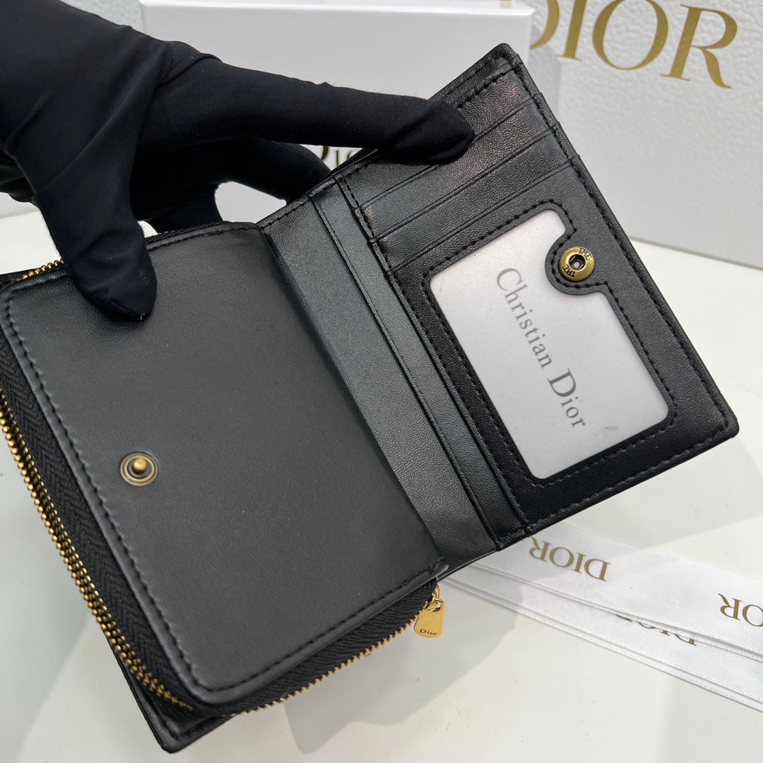 EN - New 1:1 rep  Wallet DIR 011