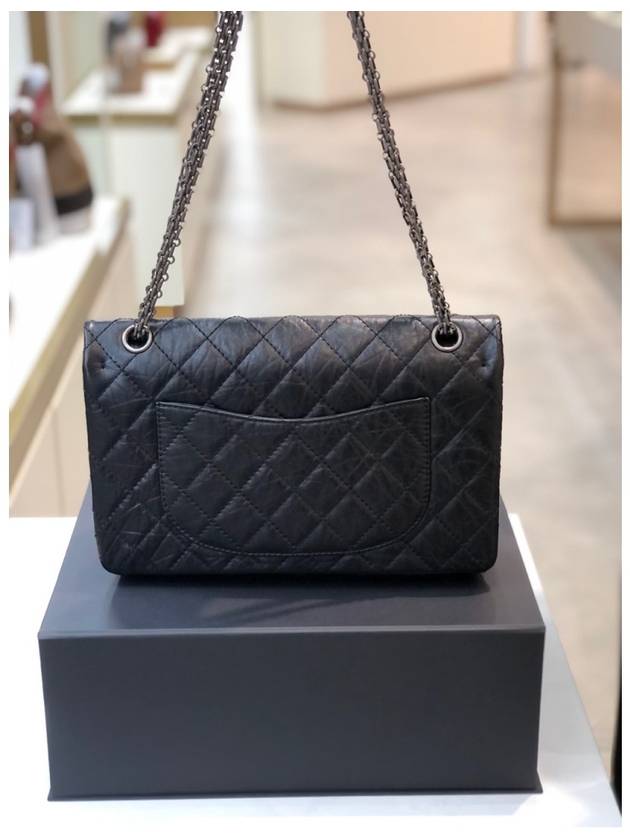255 Chain   Calfskin Ruthenium  Large Flap Shoulder Bag Black Chanel
