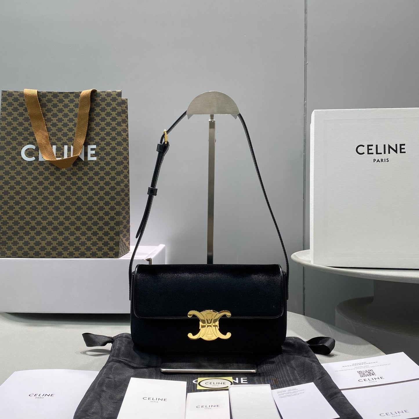 Top Quality Triomphe Shoulder Bag Black For Women 8in/20cm 