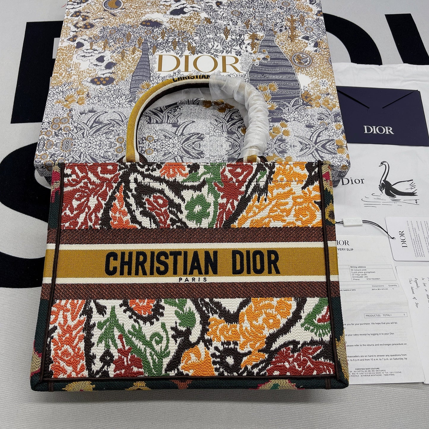 Top Quality MeTop Qualityum Book Tote Yellow Multicolor , For Women, Womens Handbags 14in/36cm CD