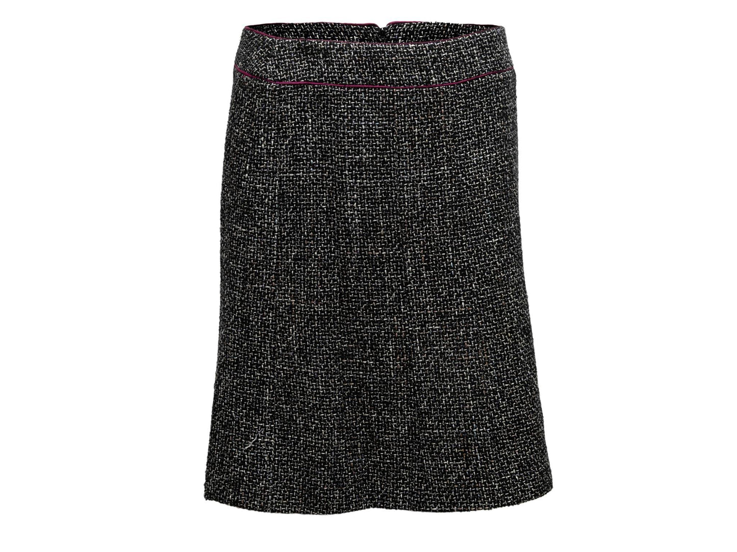 Black & White Chanel Fall/Winter 2003 Tweed Skirt Size FR 46